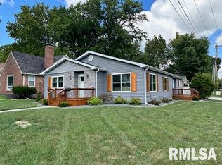 216 E Greenwood Ave, South Jacksonville, IL 62650