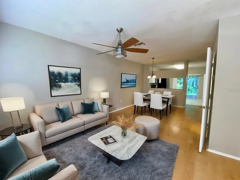 12415 Berkeley Square Dr — Photo 2