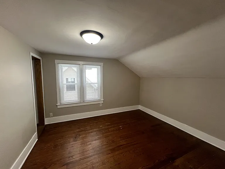 721 S 22nd St — Photo 11