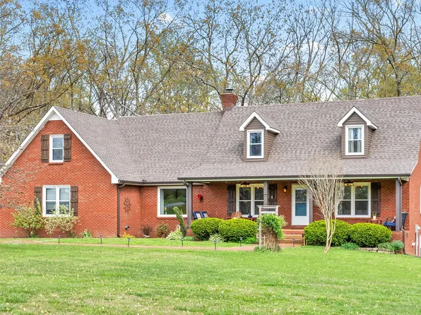 4813 Henry Gower Rd, Pleasant View, TN 37146