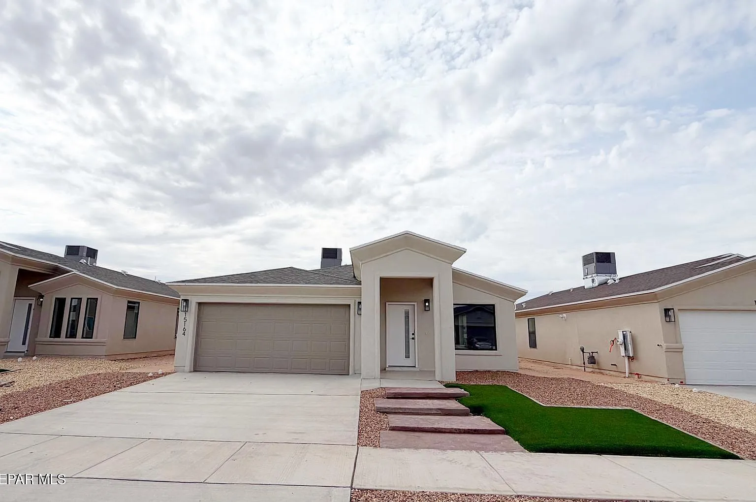 4 bed, 2.5 bath, 1532 sqft, $2,195 — Photo 1