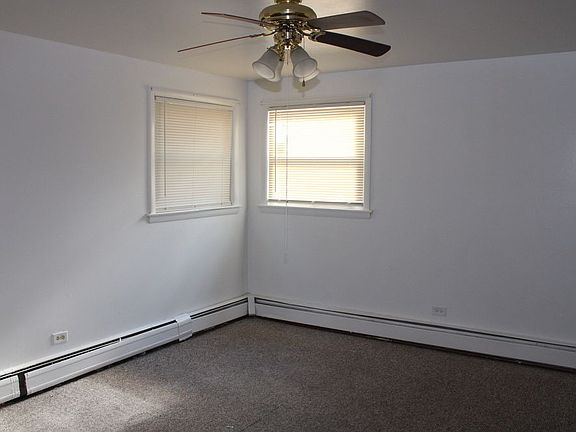 4th image of 14135 S Tracy Ave #2W