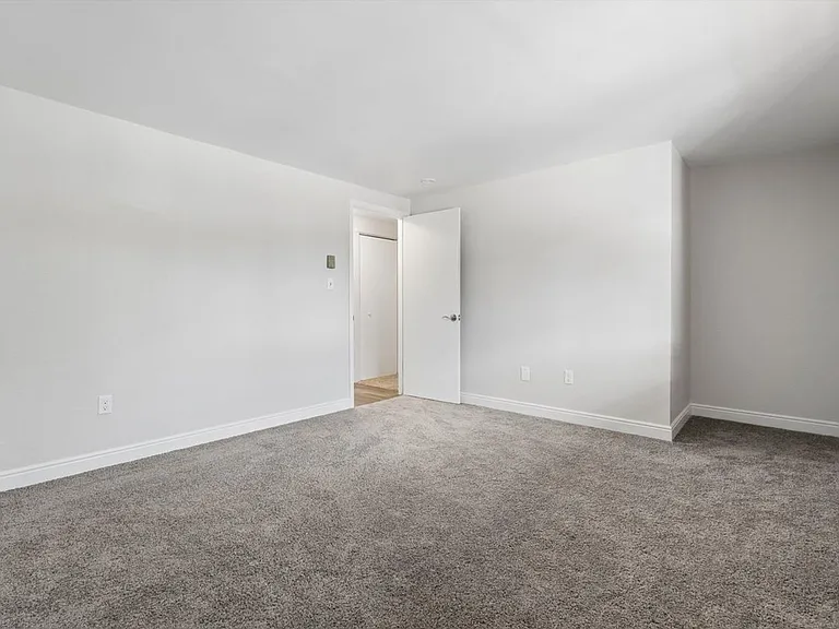 3000 Colorado Ave #117E — Photo 16