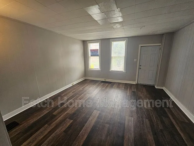 428 Smith St — Photo 2