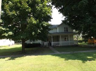 185 W Railroad St, Roseville, IL