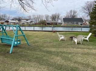 7288 Cardinal St, Algonac, MI 48001