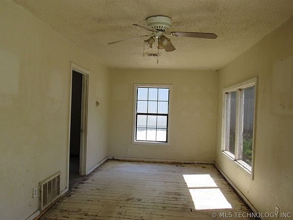 3rd image of 3001 S 49th West Ave
