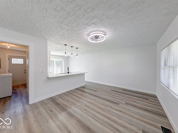4th image of 5919 W 41st Pl