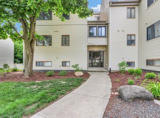 1910 Melrose Dr APT C, Champaign, IL 61820