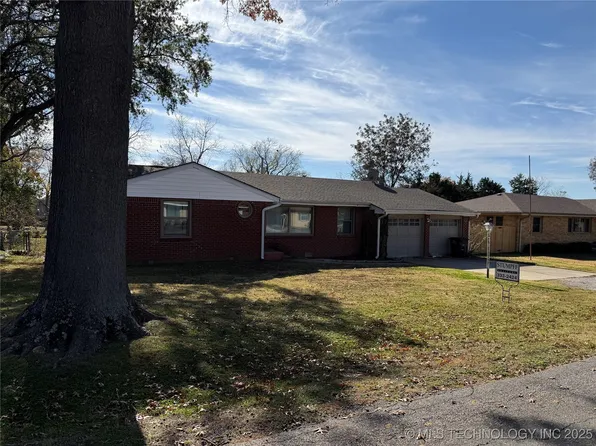 3301 Harvey Rd, Bartlesville, OK 74006