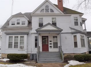 306 N Lafayette St #3, Sandwich, IL 60548