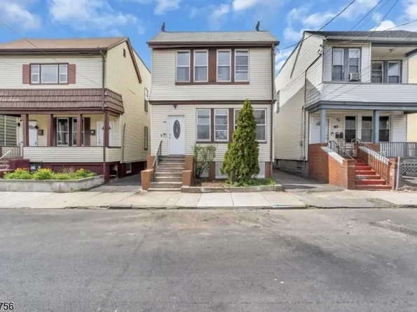 89 Schley St, Newark City, NJ 07112