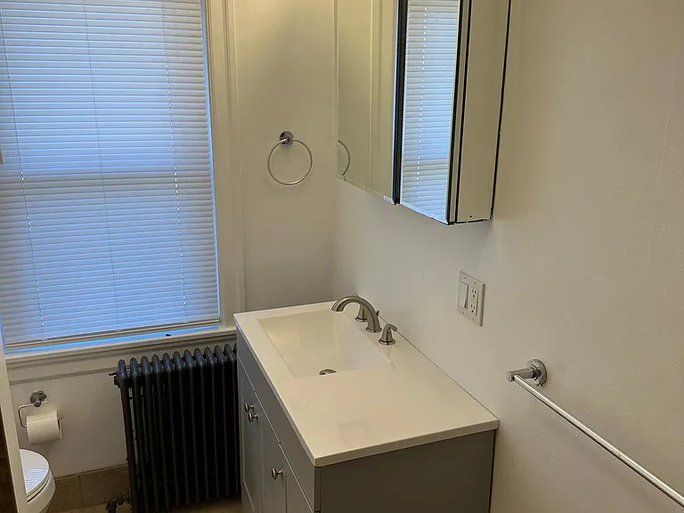 390 Easton Rd #5 — Photo 23