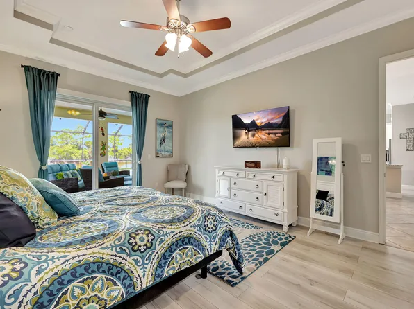 292 SW Vista Lake Drive, Port St Lucie, FL 34953