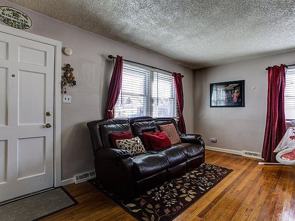 4th image of 2205 S Julian St