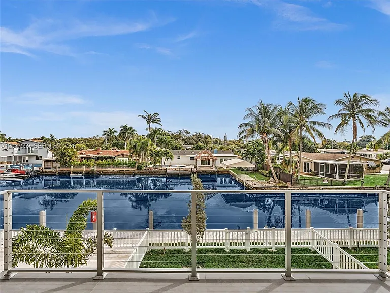 4640 SW 32nd Ave #D1 — Photo 40