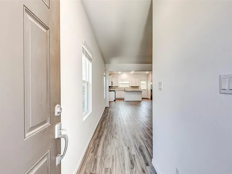 1517 Brueggerhoff Rd — Photo 5