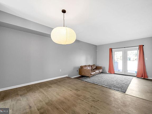 4th image of 519 Lafayette Blvd