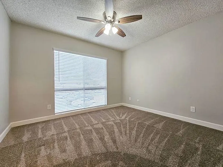 Greentree Apartments — Photo 30