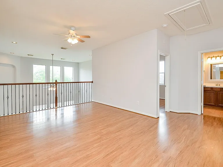 3911 Fallsbrook Ct — Photo 22