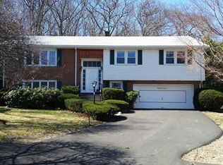 58 Rando Ln, Waltham, MA 02451