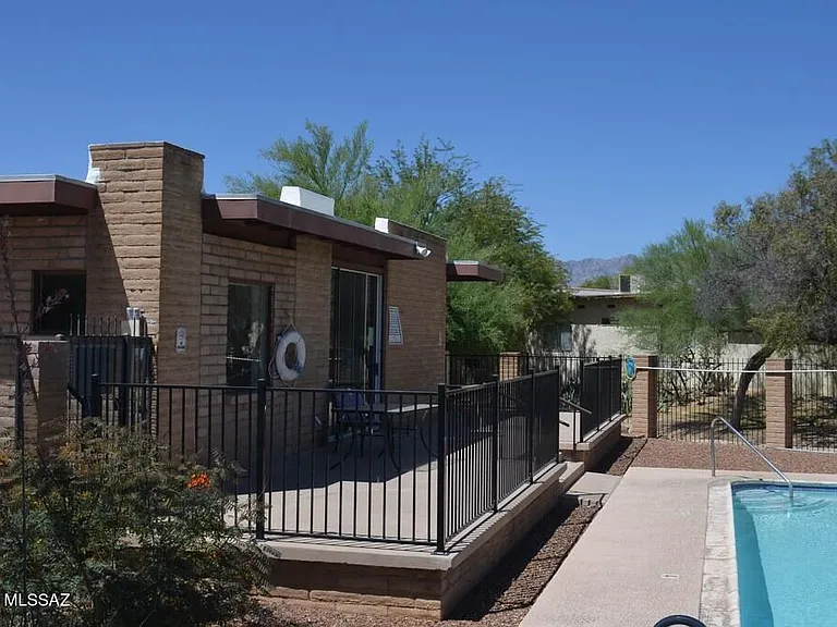 9159 E Broadway Blvd — Photo 27