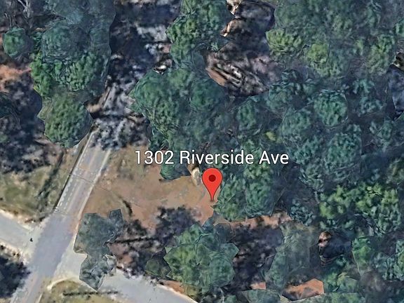 2nd image of 1302 Riverside Ave