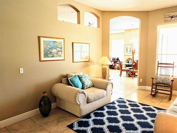 4th image of 100 Hollybrook Ct