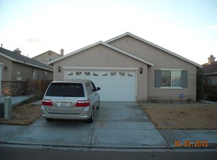 13652 Sylvan Oaks St, Victorville, CA 92392
