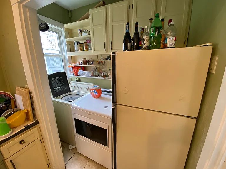 12 Oswald St #2B — Photo 8
