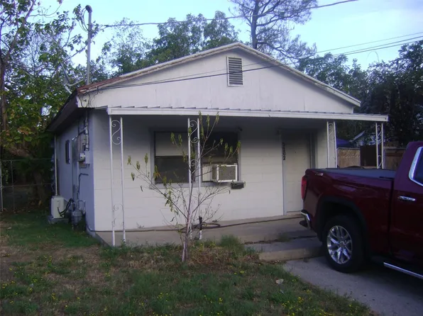 2202 Harris Ln, Haltom City, TX 76117