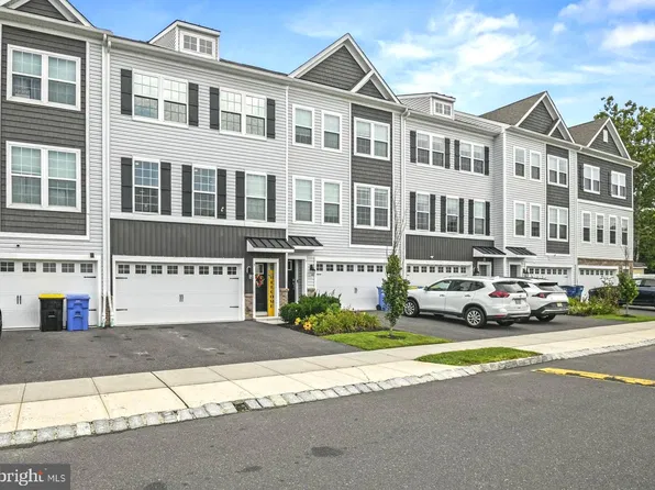 9 Autumn Park Blvd, Medford, NJ 08055