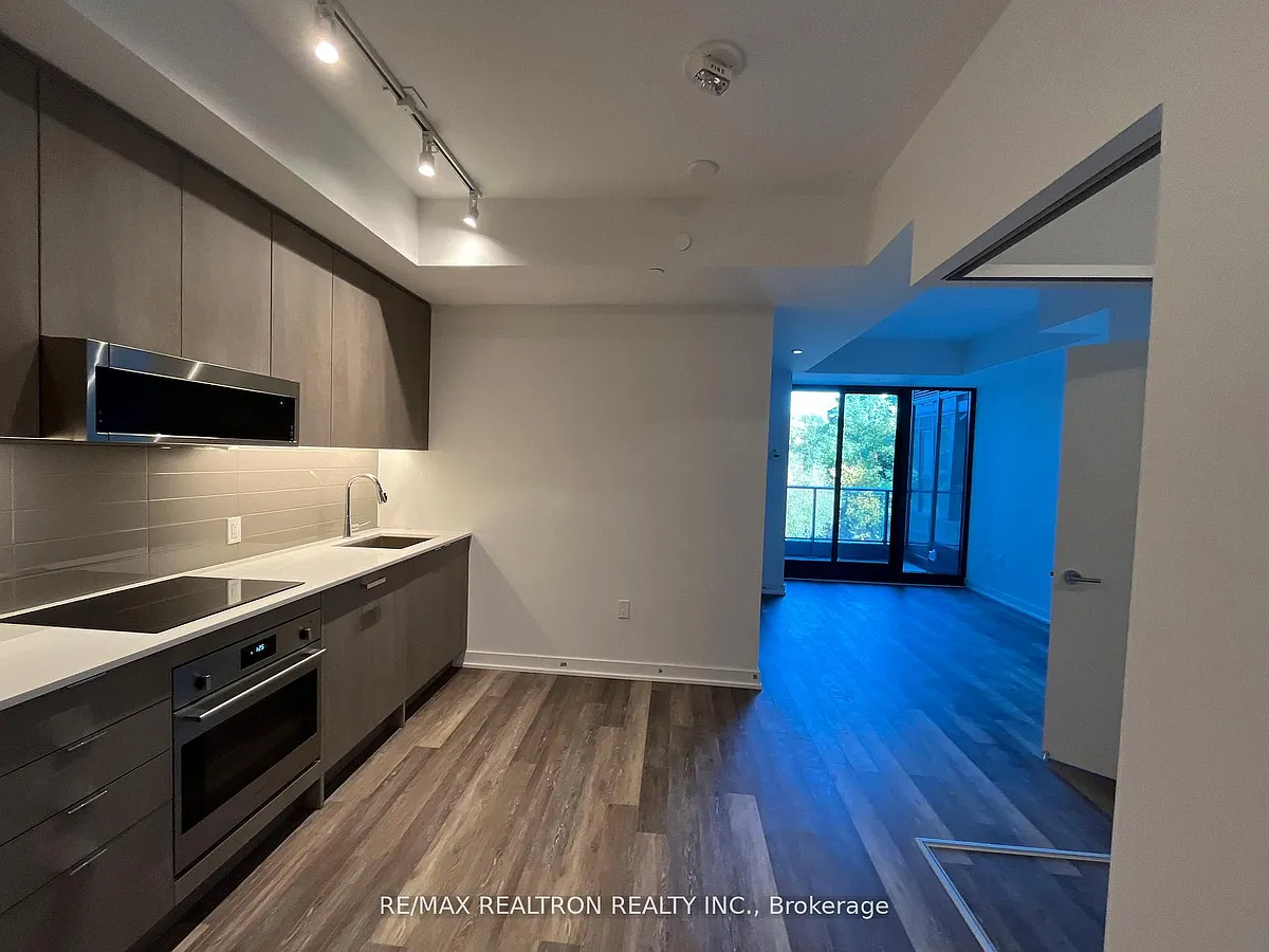 Photo 2 of 20 - 250 Lawrence Ave W #401 - Toronto, ON Building Photo - 250 Lawrence Ave W #401