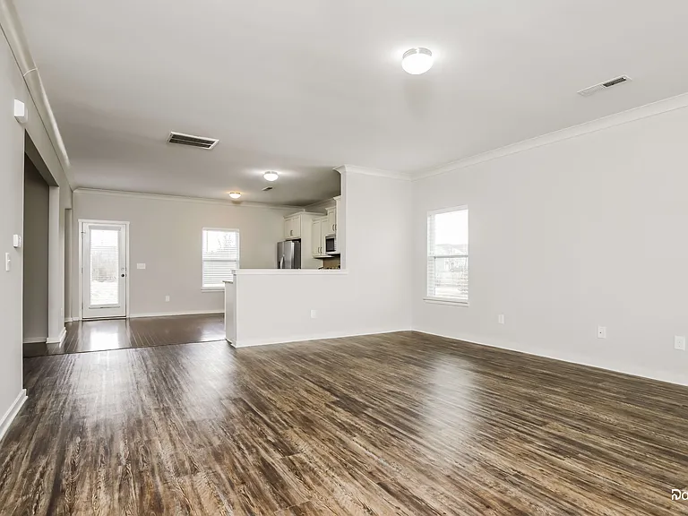 4394 Lochurst Dr — Photo 6