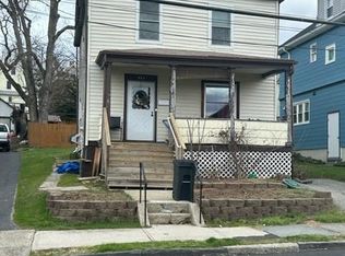 425 Simpson Pl, Peekskill, NY 10566