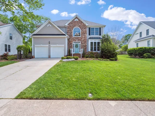 9004 Pleasant Meadow Dr, Raleigh, NC 27615