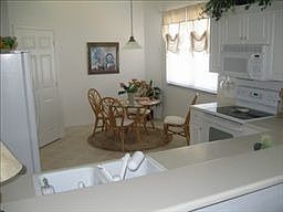 3rd image of 3984 Bishopwood Ct E Unit 201