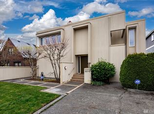 2210 Eastmont Way W, Seattle, WA 98199