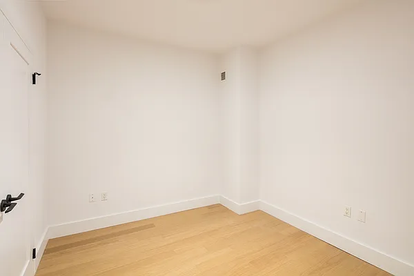 Rented by Pinnacle City Living | media 10