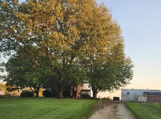 6015 W River Rd, Huntington, IN 46750