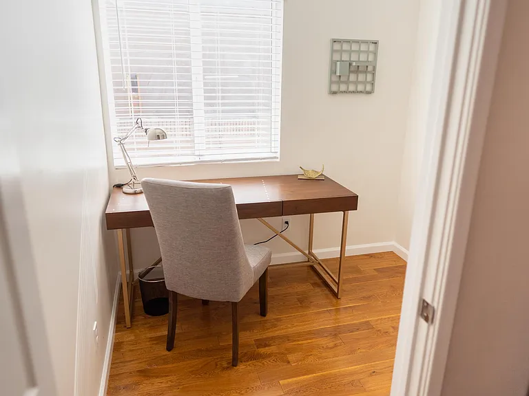 1406 W Roberta Ave — Photo 22