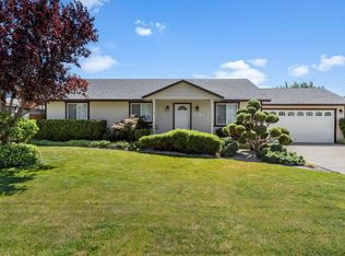 4747 Peony St, West Richland, WA