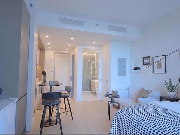 2nd image of 45-30 Pearson St #20E