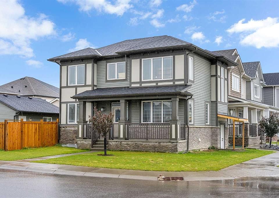 1st image of 111 N Cityside Rd NE