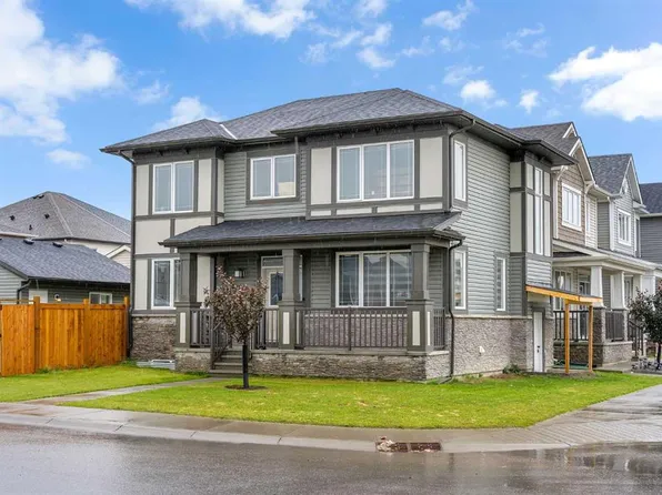 111 N Cityside Rd NE, Calgary, AB T3N 1E1