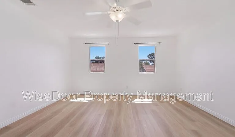 1087 Waterfall Way — Photo 38