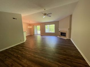 2110 Clareglen Ct UNIT 303, Crescent Springs, KY 41017