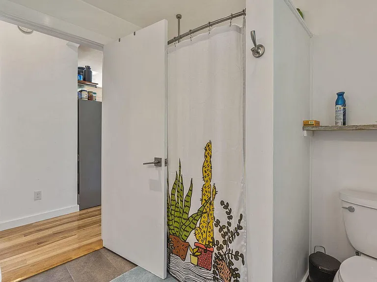 266 Highland Ave — Photo 14