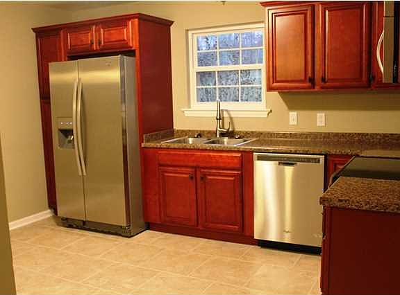 4th image of 1374 Meadowood Dr