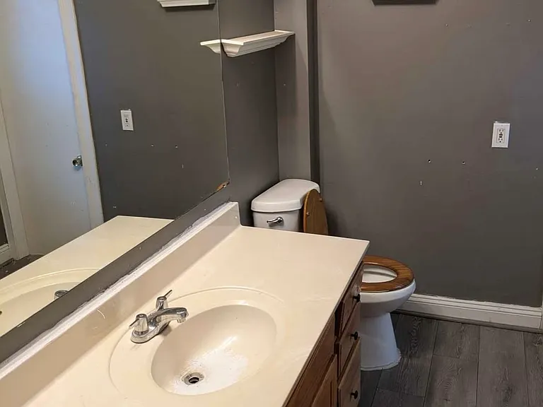 2232 Hoyle Ave NW — Photo 3